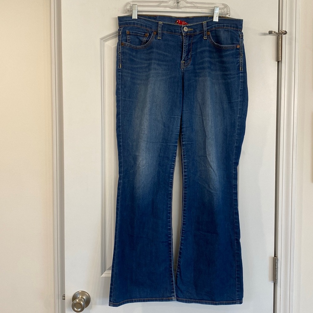 Lucky Brand Women's Boot Cut, ankle length Jeans - Blue